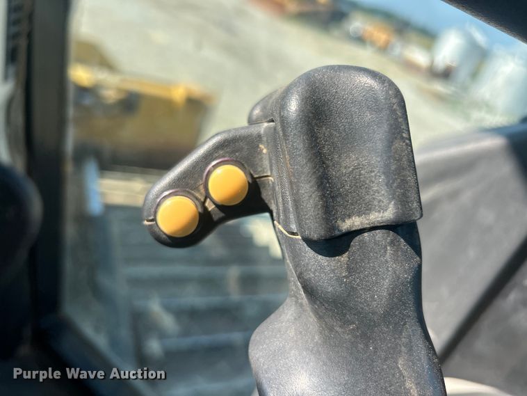 image for item FT6081 2013 Caterpillar D6N LGP dozer