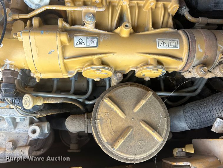 image for item FT6081 2013 Caterpillar D6N LGP dozer