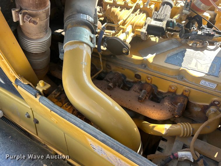 image for item FT6081 2013 Caterpillar D6N LGP dozer