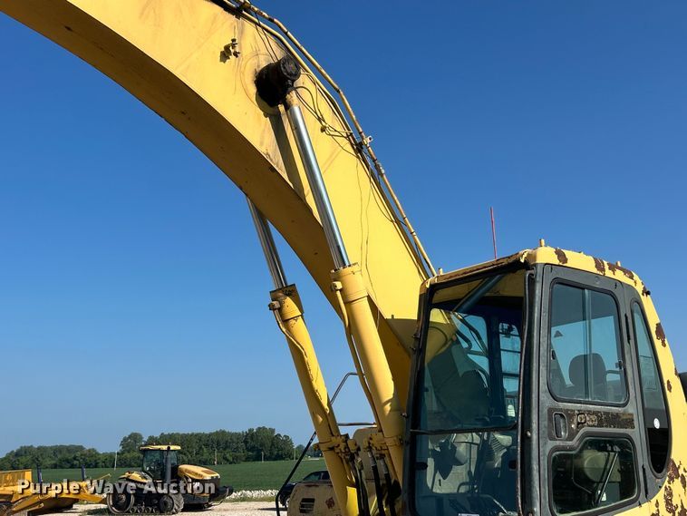 image for item FT6082 2002 Komatsu PC300LC-6LE excavator