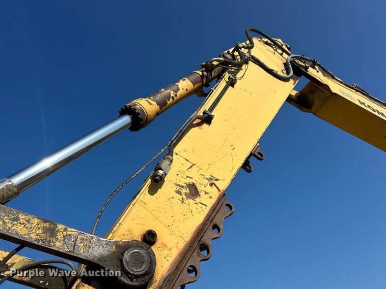 image for item FT6082 2002 Komatsu PC300LC-6LE excavator