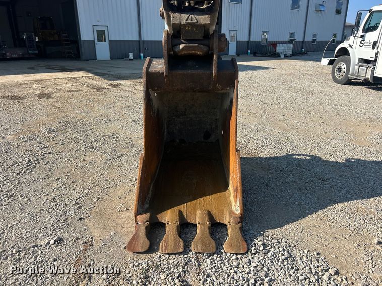 image for item FT6082 2002 Komatsu PC300LC-6LE excavator
