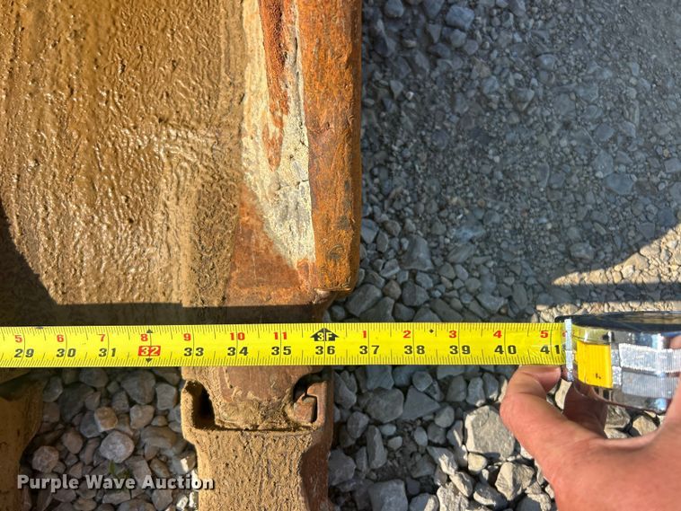 image for item FT6082 2002 Komatsu PC300LC-6LE excavator