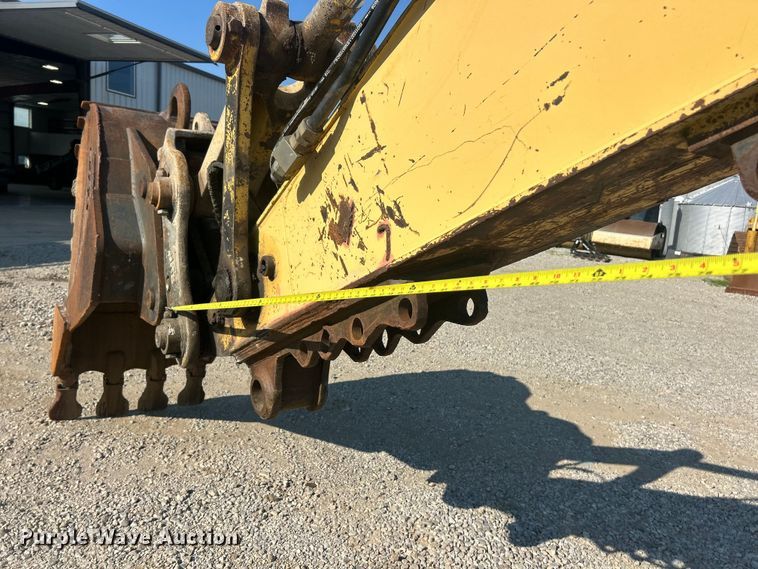image for item FT6082 2002 Komatsu PC300LC-6LE excavator