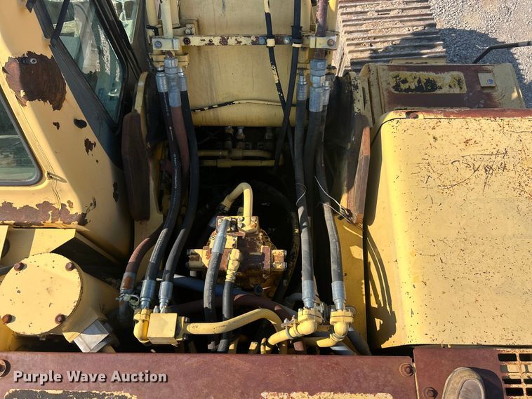 image for item FT6082 2002 Komatsu PC300LC-6LE excavator