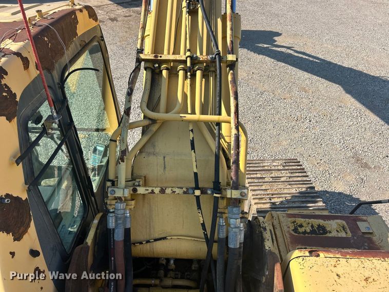 image for item FT6082 2002 Komatsu PC300LC-6LE excavator