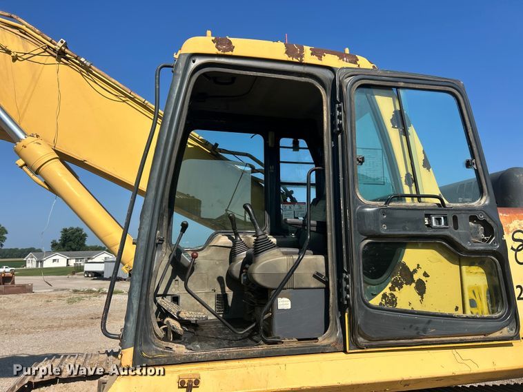 image for item FT6082 2002 Komatsu PC300LC-6LE excavator