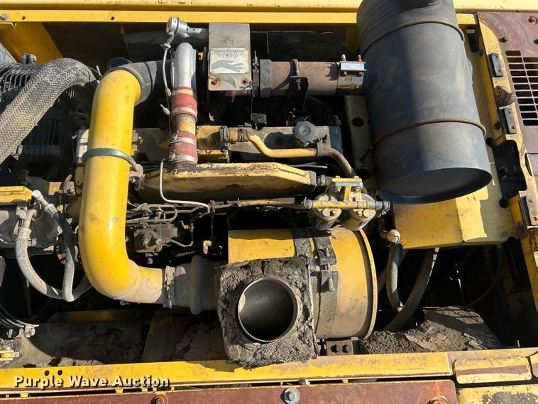 image for item FT6082 2002 Komatsu PC300LC-6LE excavator