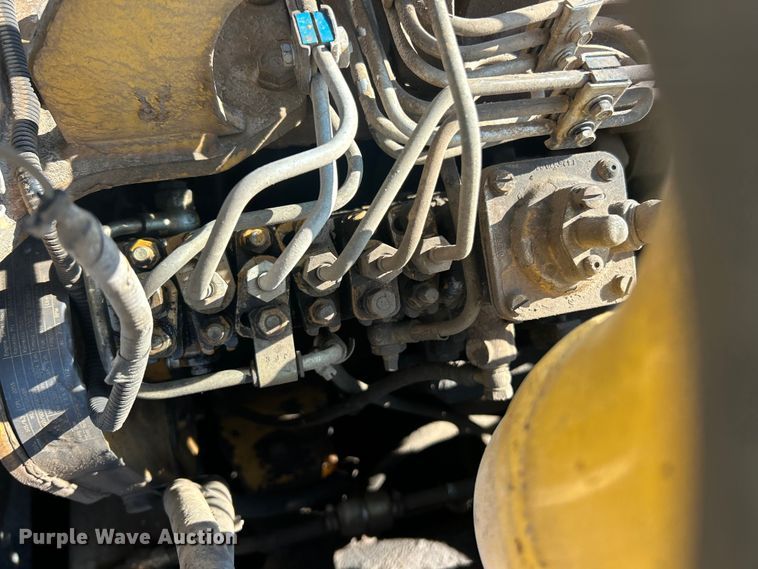 image for item FT6082 2002 Komatsu PC300LC-6LE excavator