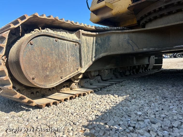 image for item FT6082 2002 Komatsu PC300LC-6LE excavator