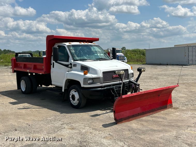 image for item FT6091 2004 GMC C4500 dump truck