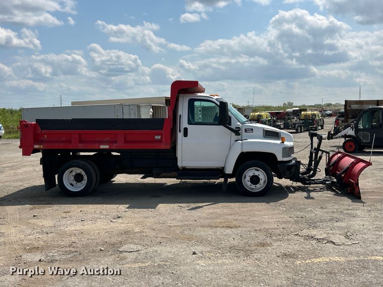 image for item FT6091 2004 GMC C4500 dump truck