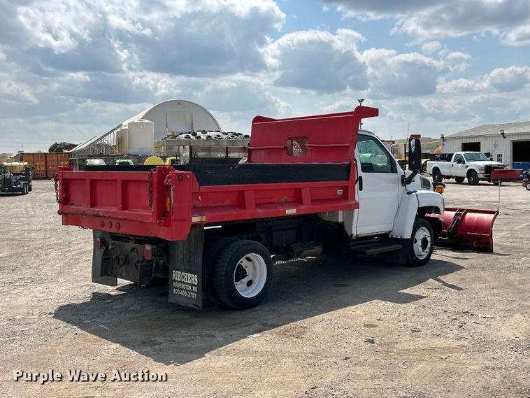 image for item FT6091 2004 GMC C4500 dump truck