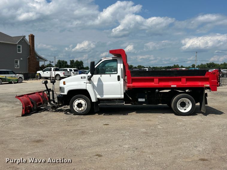 image for item FT6091 2004 GMC C4500 dump truck