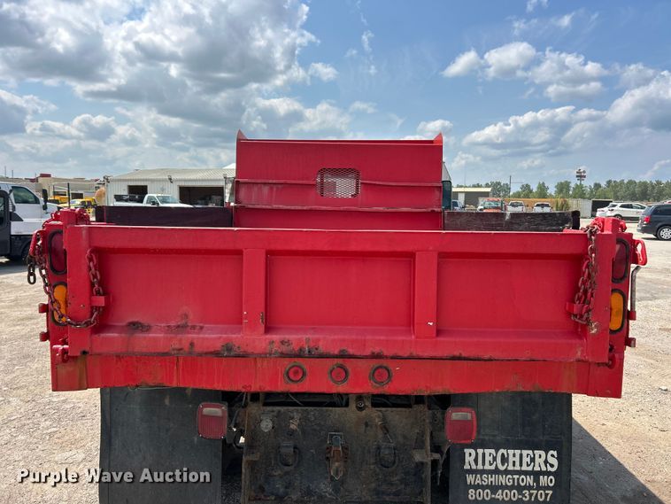 image for item FT6091 2004 GMC C4500 dump truck