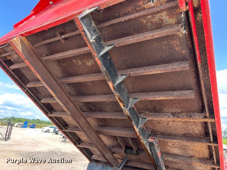 image for item FT6091 2004 GMC C4500 dump truck