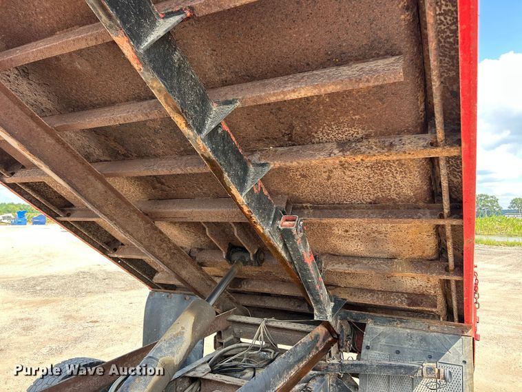 image for item FT6091 2004 GMC C4500 dump truck