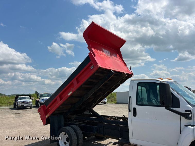 image for item FT6091 2004 GMC C4500 dump truck