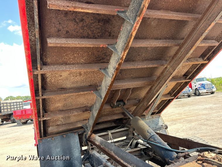 image for item FT6091 2004 GMC C4500 dump truck