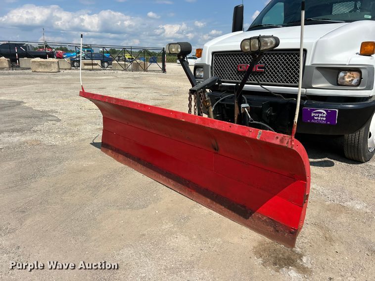 image for item FT6091 2004 GMC C4500 dump truck