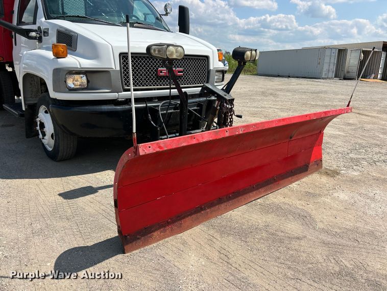 image for item FT6091 2004 GMC C4500 dump truck