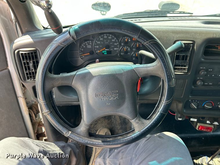 image for item FT6091 2004 GMC C4500 dump truck