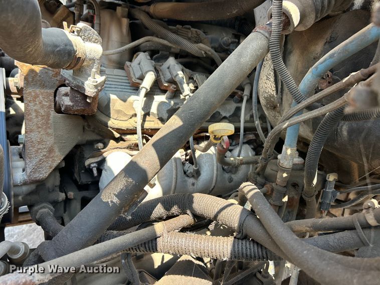 image for item FT6091 2004 GMC C4500 dump truck