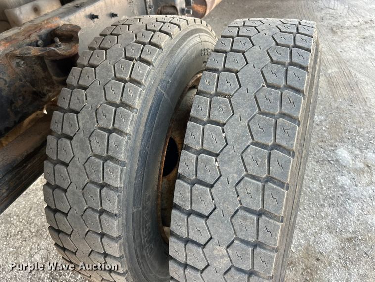 image for item FT6091 2004 GMC C4500 dump truck