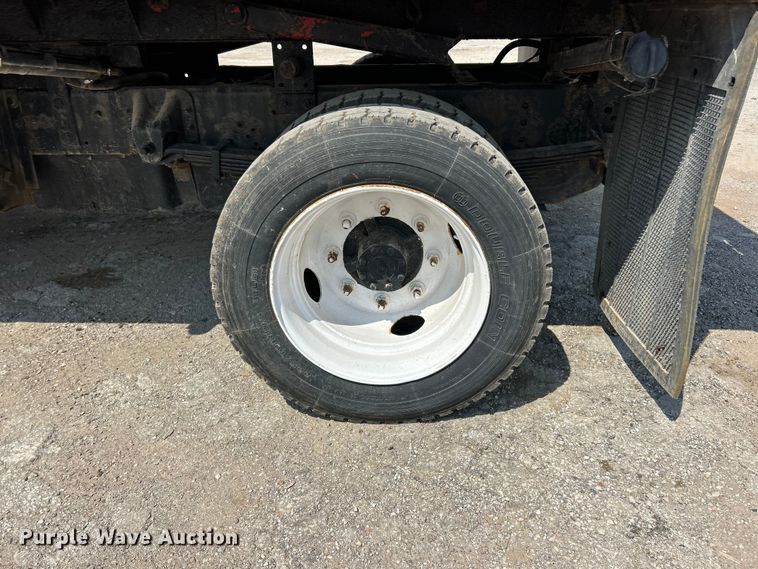 image for item FT6091 2004 GMC C4500 dump truck
