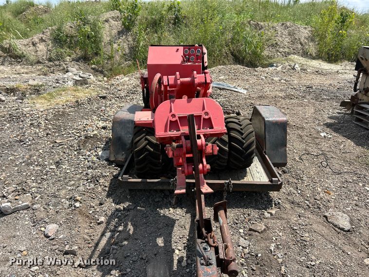 image for item FT6099 1984 Case Maxi Sneaker vibratory cable plow