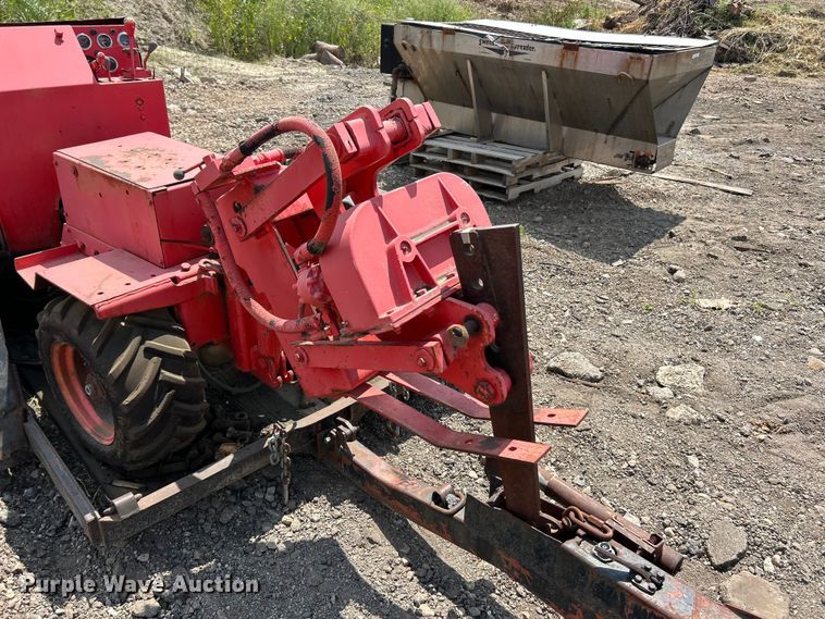 image for item FT6099 1984 Case Maxi Sneaker vibratory cable plow