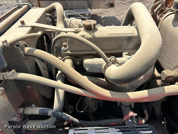 image for item FT6099 1984 Case Maxi Sneaker vibratory cable plow