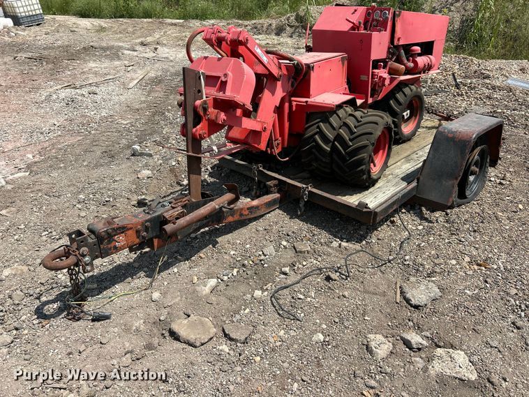 image for item FT6099 1984 Case Maxi Sneaker vibratory cable plow