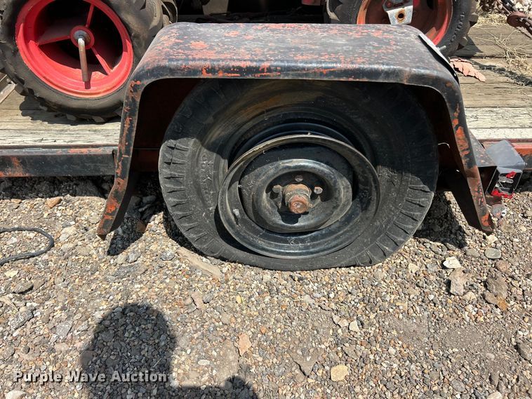 image for item FT6099 1984 Case Maxi Sneaker vibratory cable plow