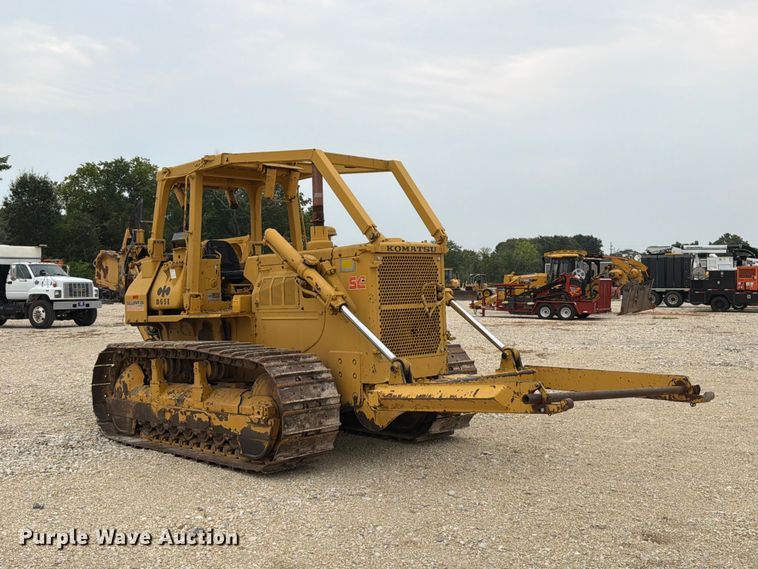 image for item FT6116 1991 Komatsu D65E-8 cable plow