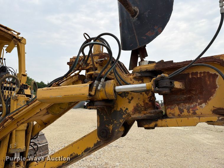 image for item FT6116 1991 Komatsu D65E-8 cable plow