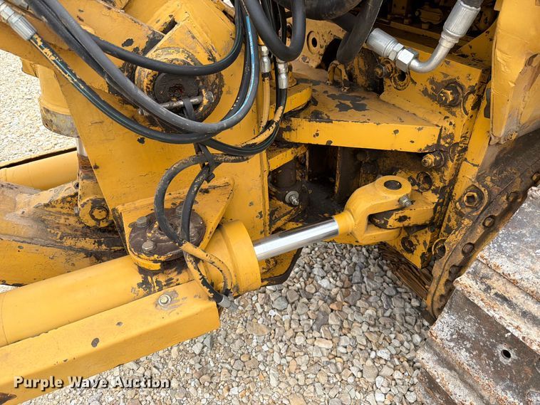 image for item FT6116 1991 Komatsu D65E-8 cable plow