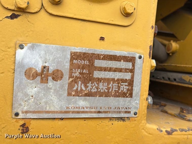 image for item FT6116 1991 Komatsu D65E-8 cable plow