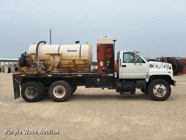 image for item FT6117 1999 GMC C8500 flatbed truck