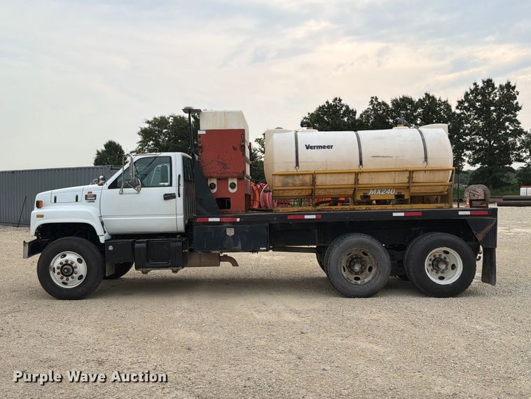 image for item FT6117 1999 GMC C8500 flatbed truck