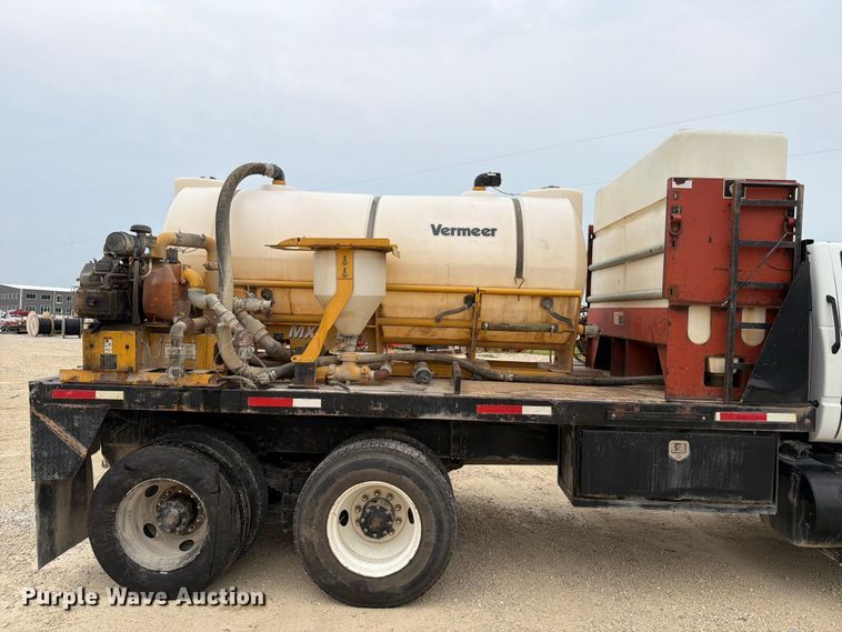 image for item FT6117 1999 GMC C8500 flatbed truck