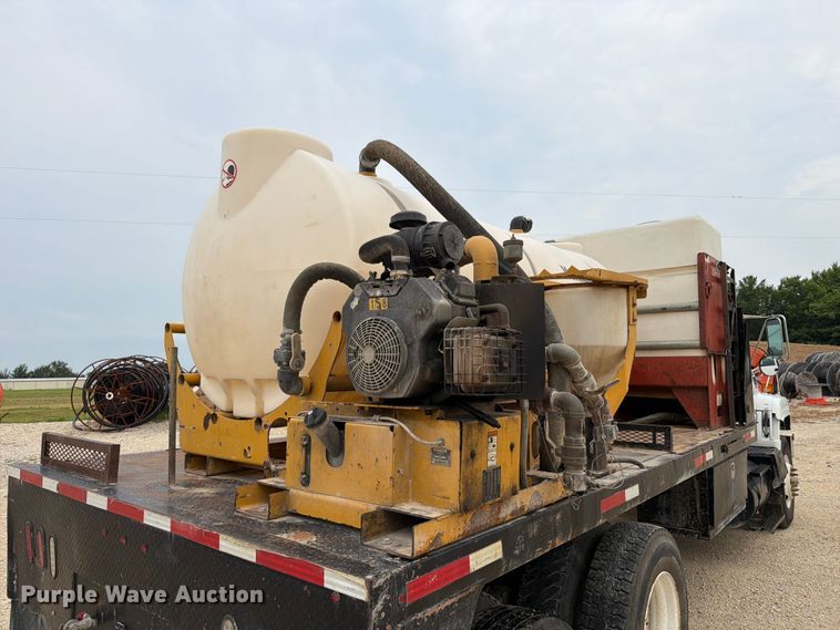 image for item FT6117 1999 GMC C8500 flatbed truck