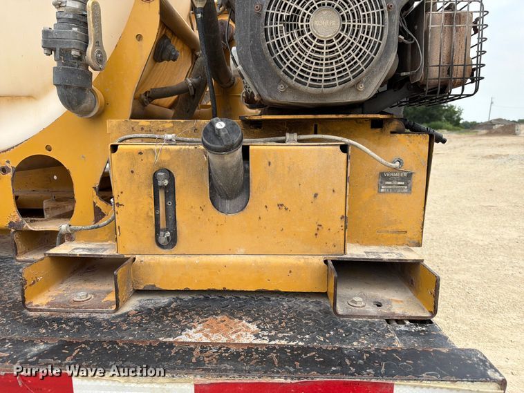 image for item FT6117 1999 GMC C8500 flatbed truck