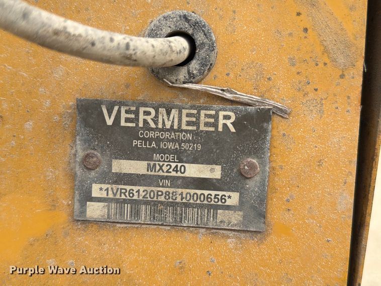 image for item FT6117 1999 GMC C8500 flatbed truck
