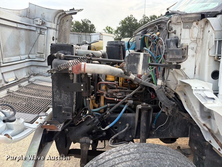 image for item FT6117 1999 GMC C8500 flatbed truck