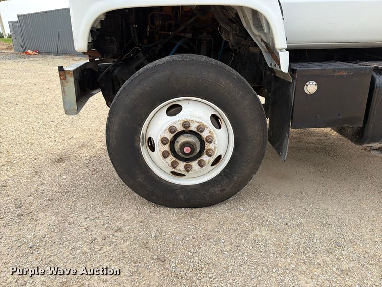 image for item FT6117 1999 GMC C8500 flatbed truck