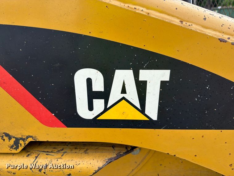 image for item FT6132 2012 Caterpillar 236B3 skid steer loader
