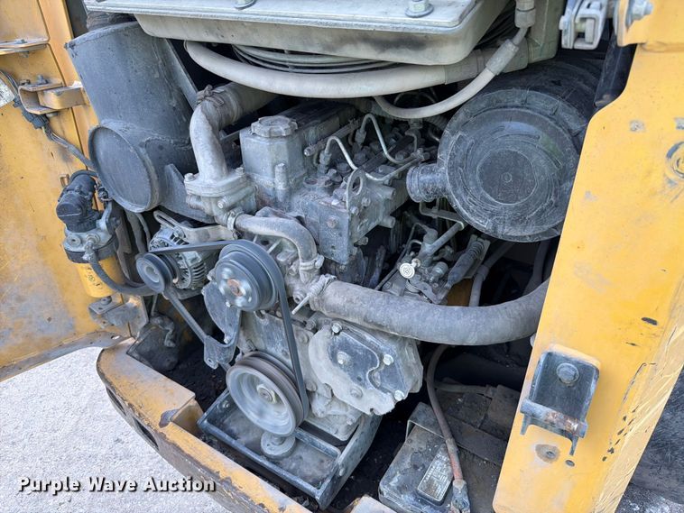image for item FT6132 2012 Caterpillar 236B3 skid steer loader