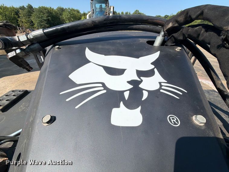 image for item FU1003 2016 Bobcat 72 skid steer rotary mower