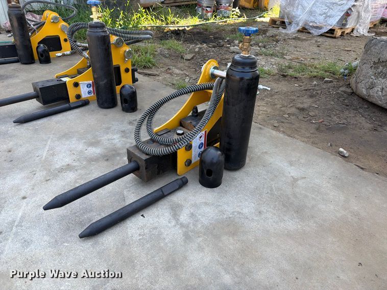 Typhon 0.8-2.5 Ton breaker